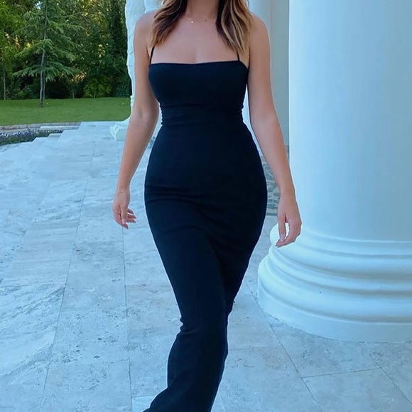 ribbed black maxi dress